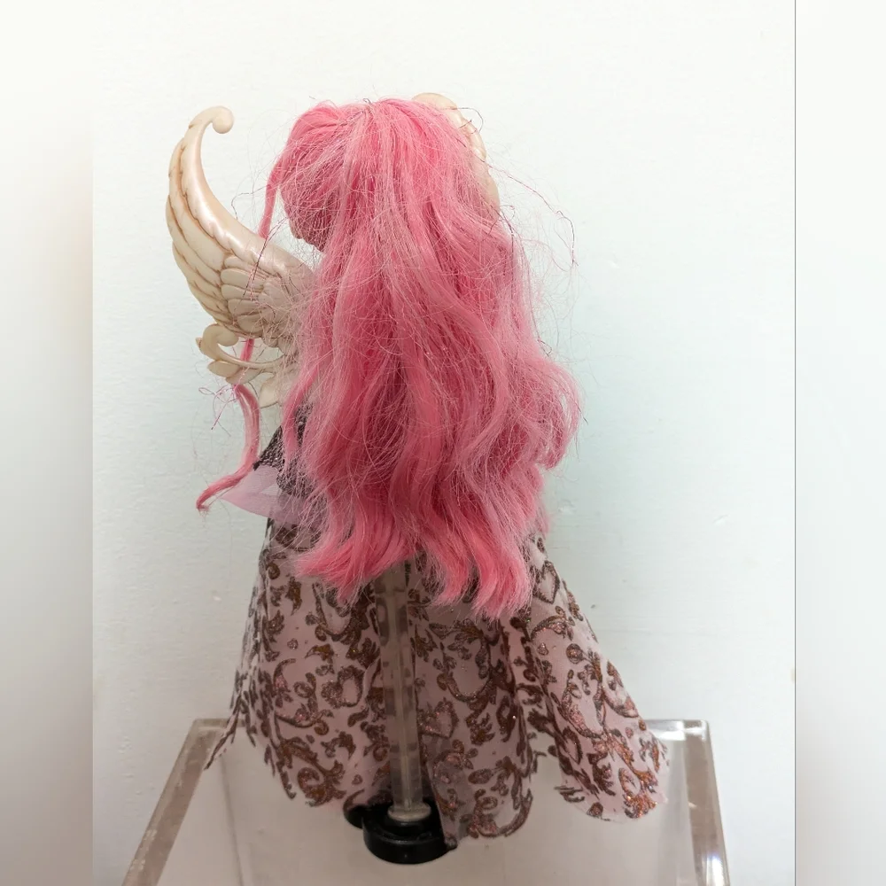Ever After High Thronecoming C. A. Cupid Doll 2013 Mattel And Accessories, Stand